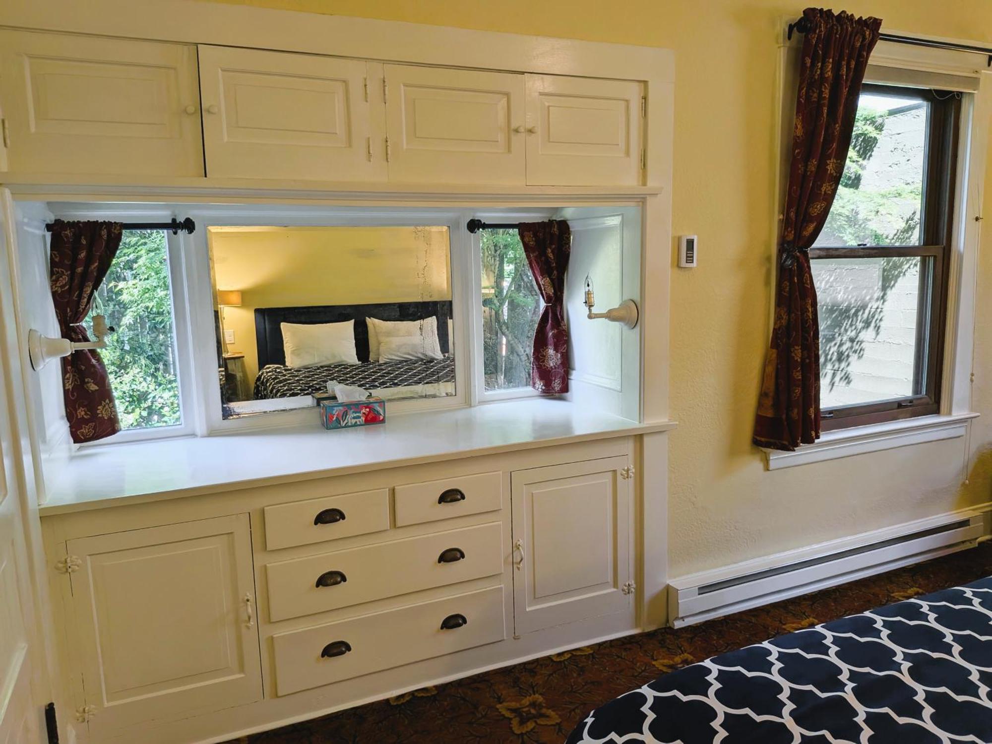 Bluebird Guesthouse Portland Bagian luar foto